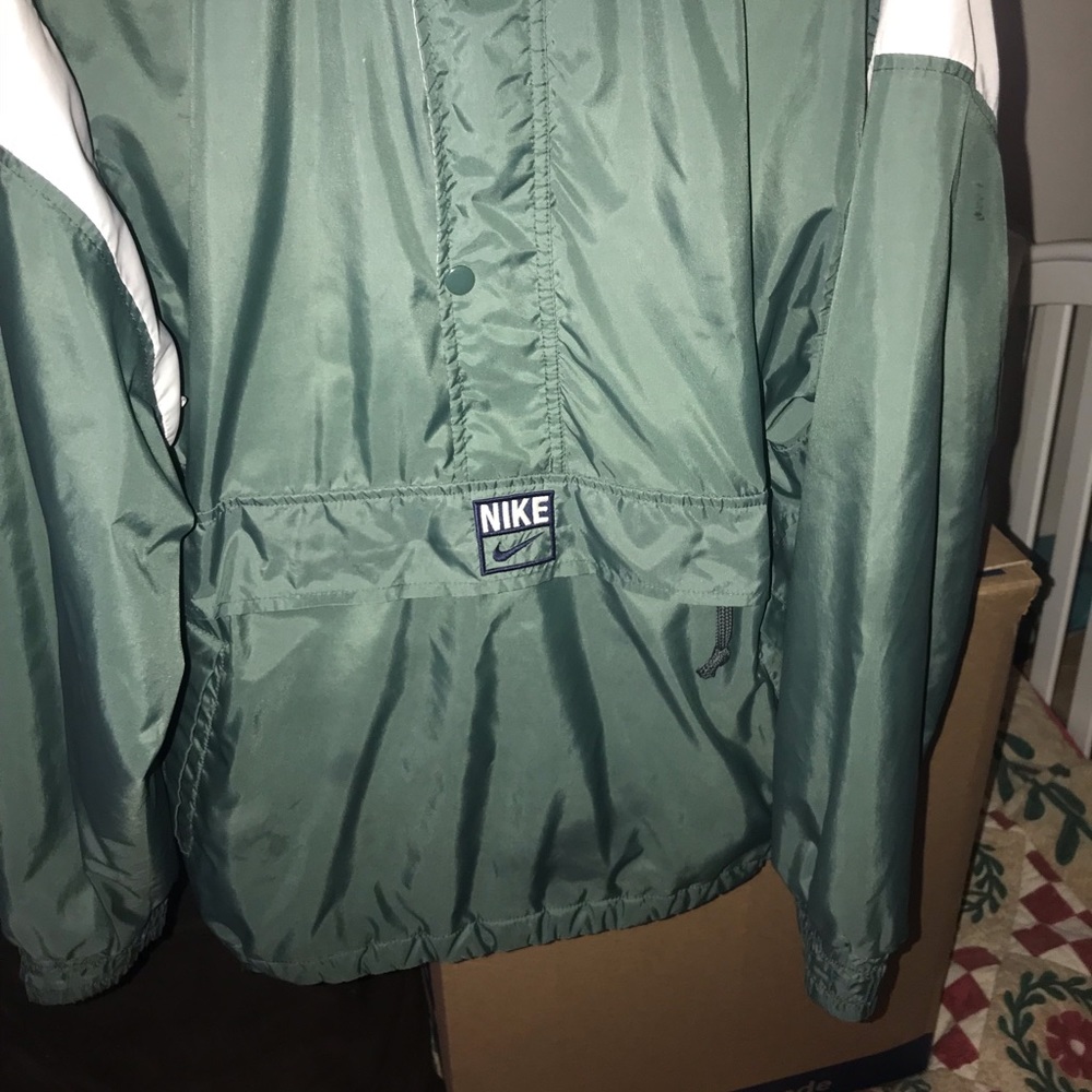 Vintage 90’s Nike Windbreaker